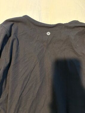 lululemon athletica Black ruched Long Sleeve Tee